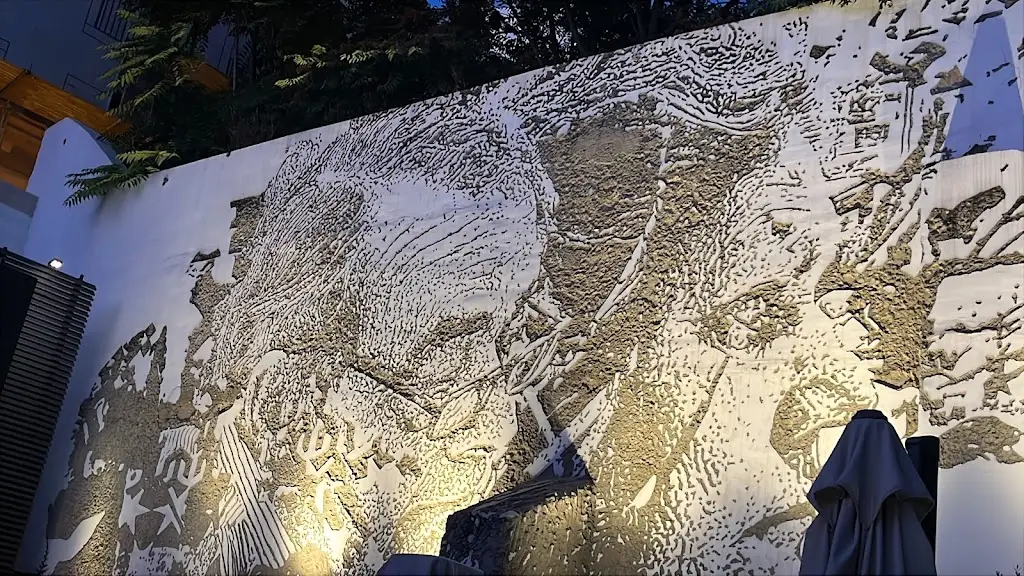 Conny Wood_Solar dos Presuntos_Lisbon_recensione