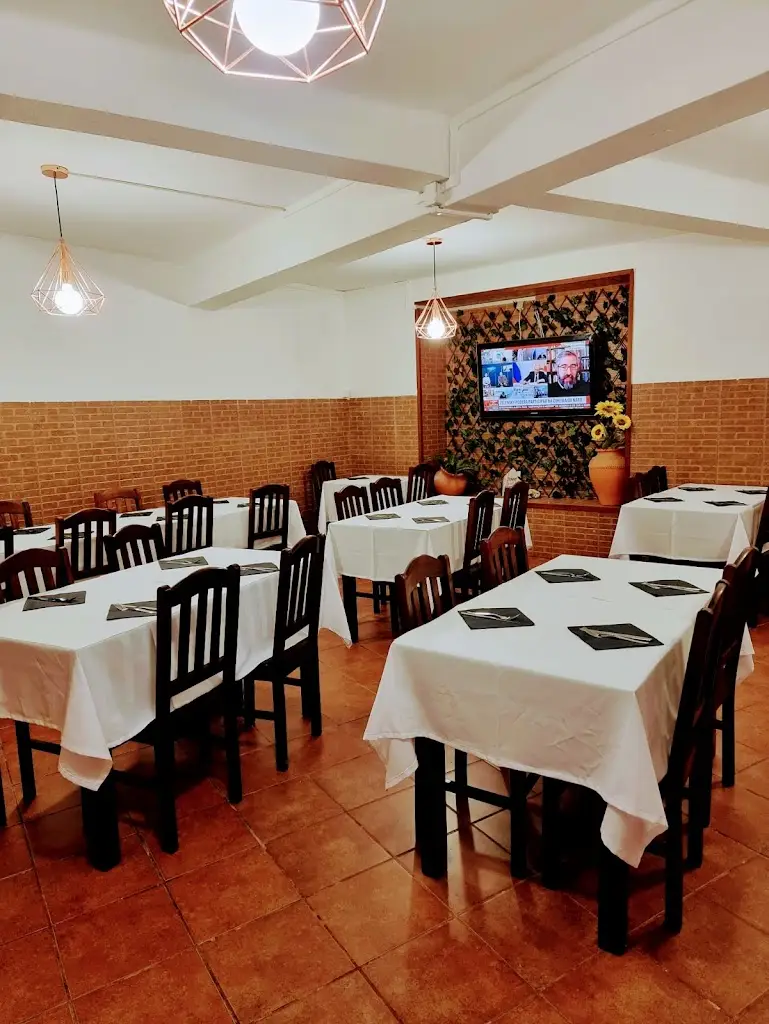 Amore Mio Cozinha Portuguesa_Prior Velho_slider_image_1