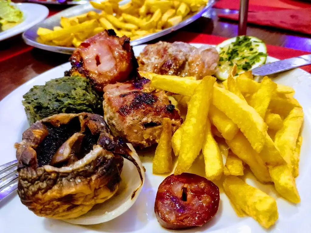 Menu_Restaurante Churrasqueira O Frango Dourado_São Bartolomeu_immagine_7