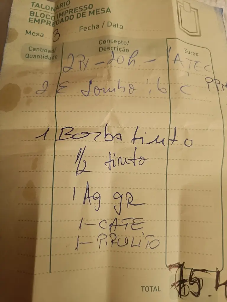 Jacek K_Restaurante Churrasqueira O Frango Dourado_São Bartolomeu_recensione