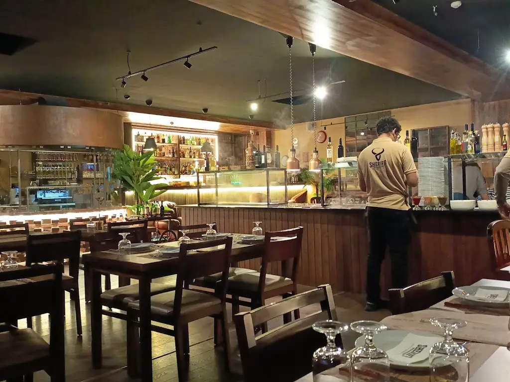 Sheriff Steakhouse Tires ristorante a São Domingos de Rana