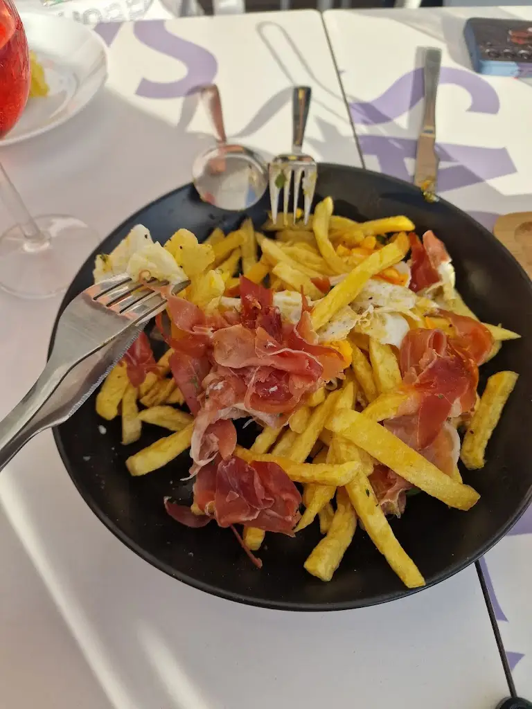 Menu_Porto Novo | Food, drinks and friends_Vieira de Leiria_immagine_1