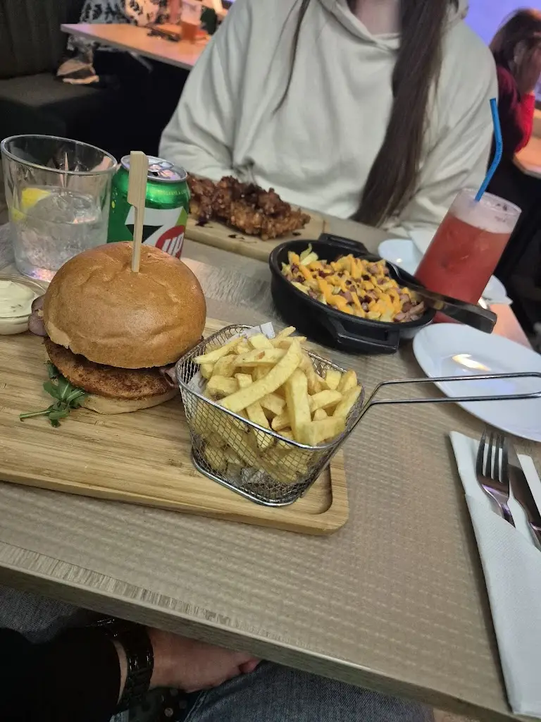 Danny Da Cruz_Porto Novo | Food, drinks and friends_Vieira de Leiria_recensione