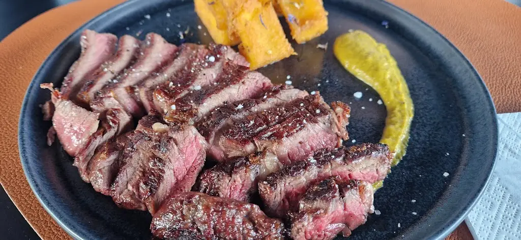 Menu_Magnolia Contemporary Bar & Restaurant_Calheta_image_8