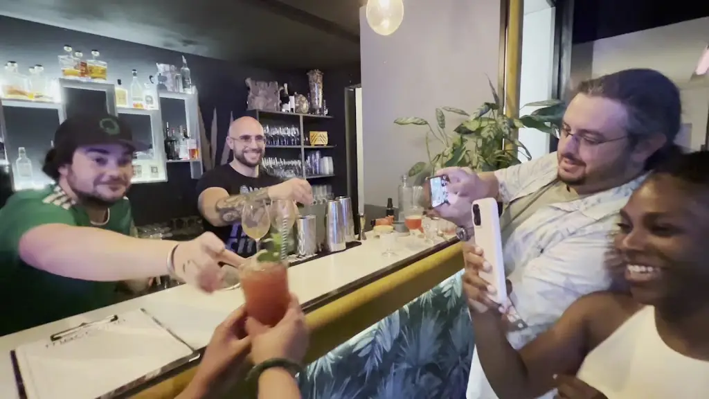 Magnolia Contemporary Bar & Restaurant_Calheta_slider_image_2