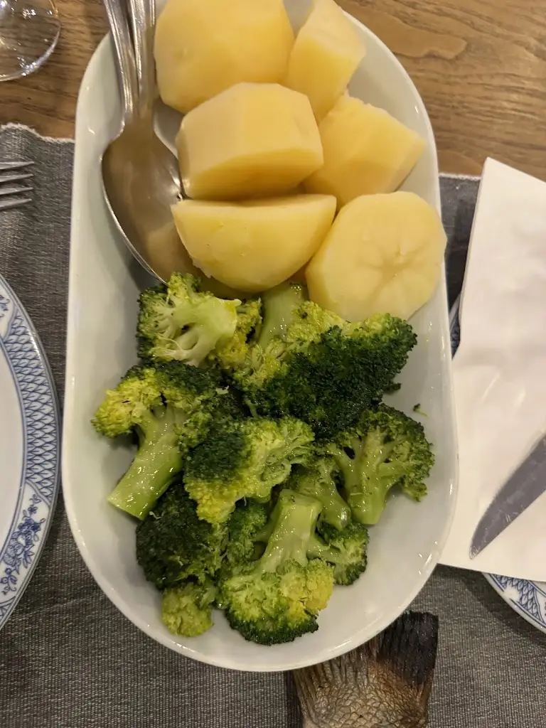 Tina L (Blackcat travel)_O Condesso_Sacavém_recensione