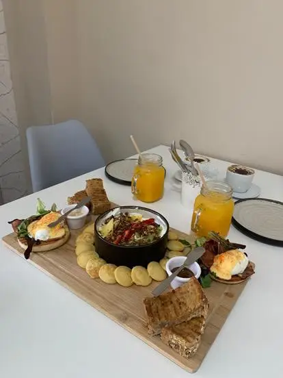 Anabela Miranda_Flor de Maio_Vila Verde_review