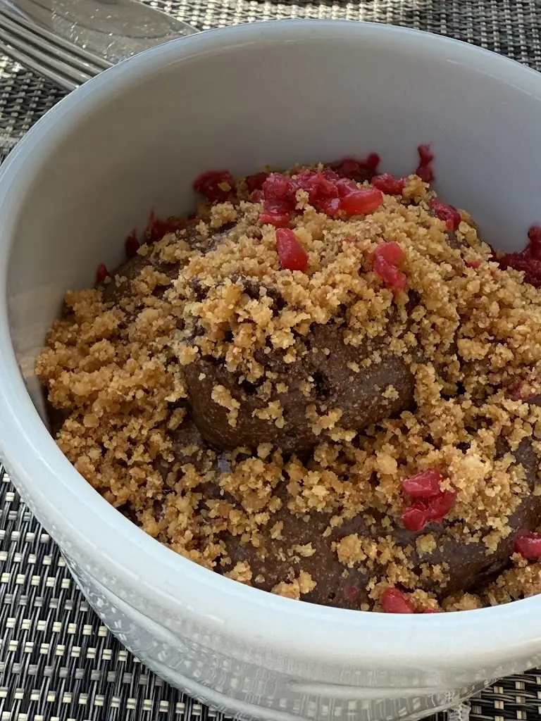 enrico bosa_Minerva_Câmara de Lobos_reseña