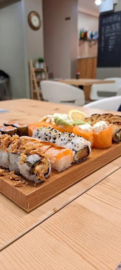 Menu_Ajikura_Vialonga_imagen_7