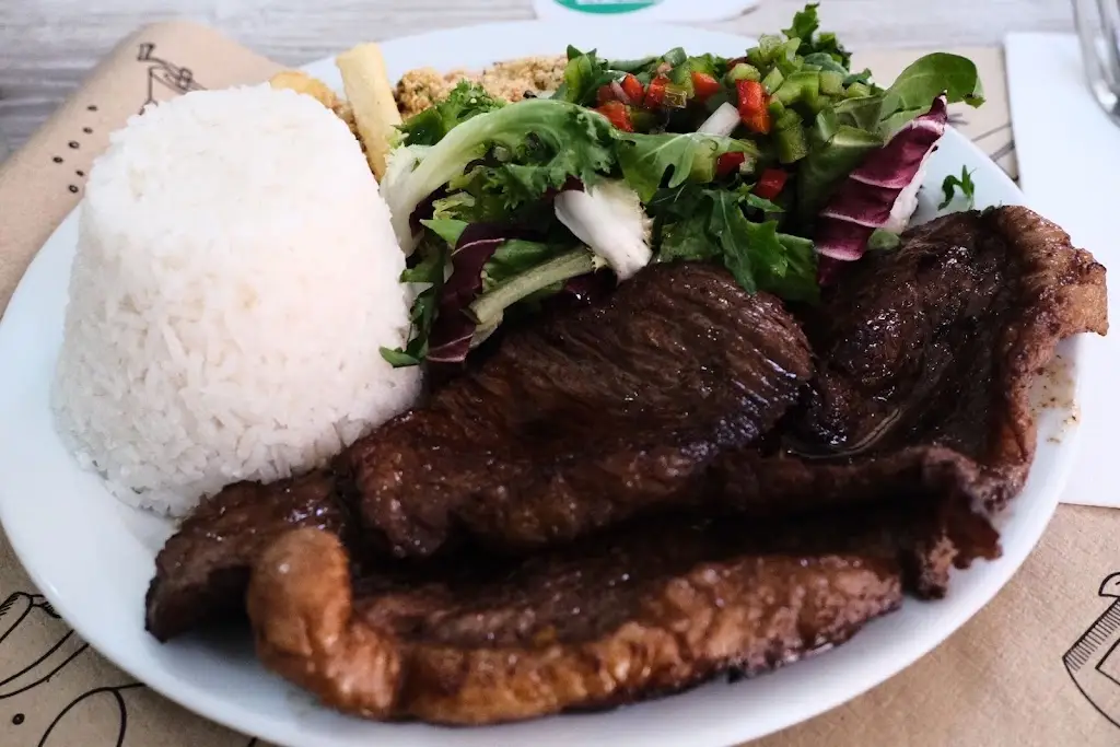 Lujza Gunisova_Tasquinha do Pescador_Caniçal_recensione