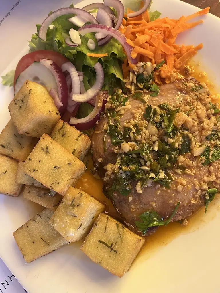 David Znidersic_O Rústico_Nossa Senhora do Monte_review