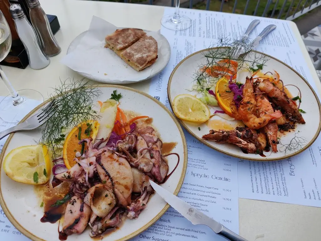 Pátio das Babosas_Nossa Senhora do Monte_slider_image_3