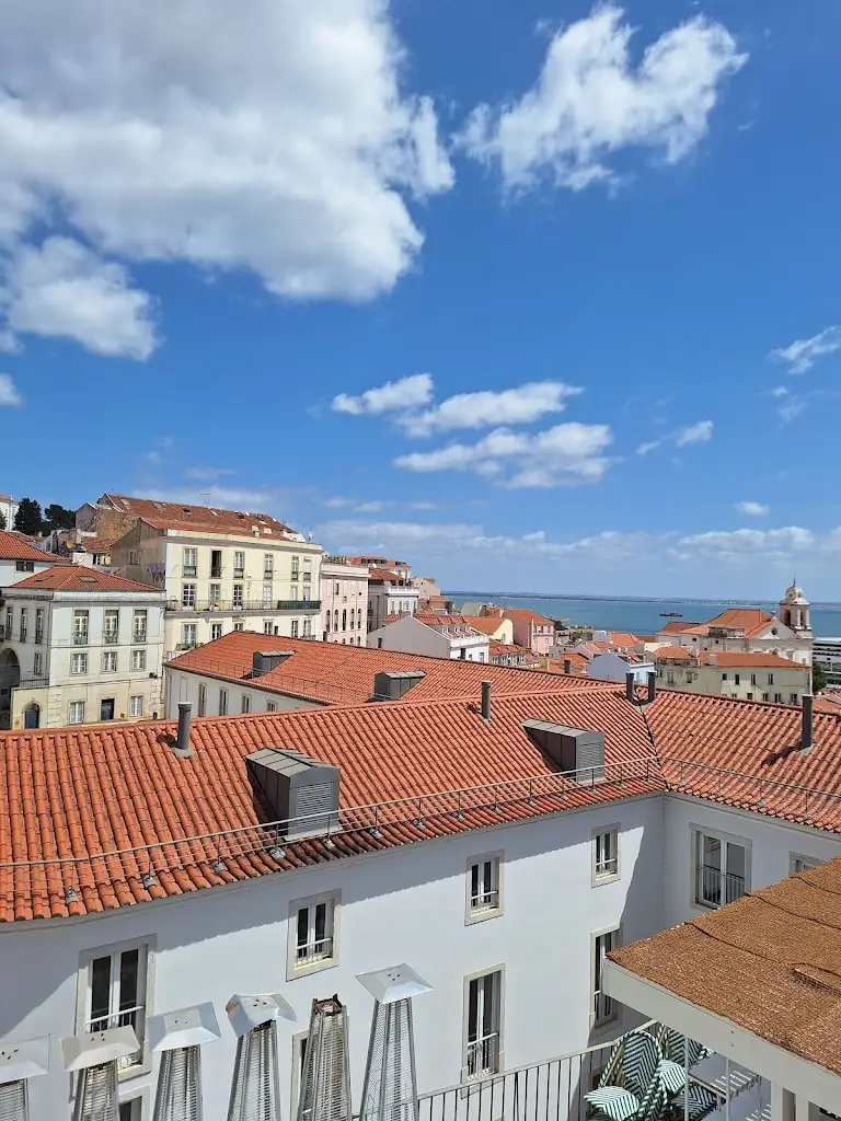 Harri Fletcher_Miradouro da Senhora do Monte_Nossa Senhora do Monte_review