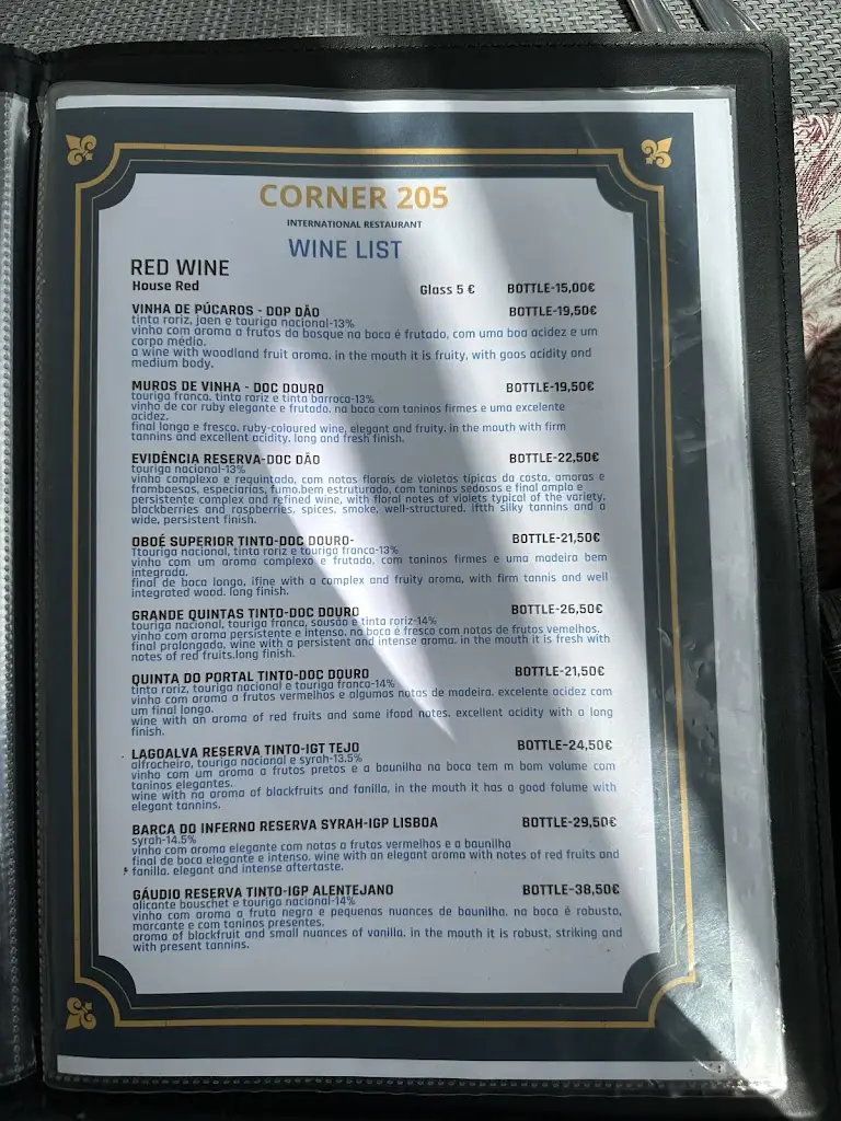 Menu_Corner205 International Restaurant_Funchal_immagine_3