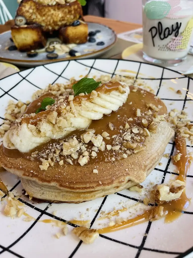 Menu_Mya Petit Café brunch restaurant_Funchal_immagine_6