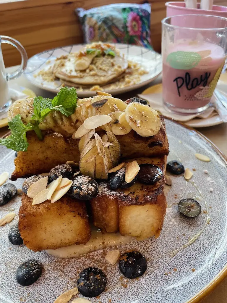 Menu_Mya Petit Café brunch restaurant_Funchal_immagine_7