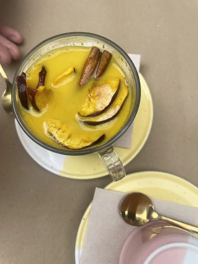 Maya_Mya Petit Café brunch restaurant_Funchal_recensione