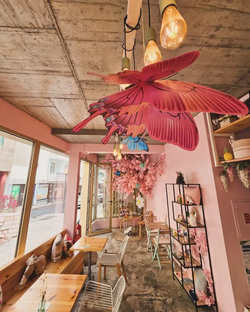 Mya Petit Café brunch restaurant_Funchal_slider_image_1