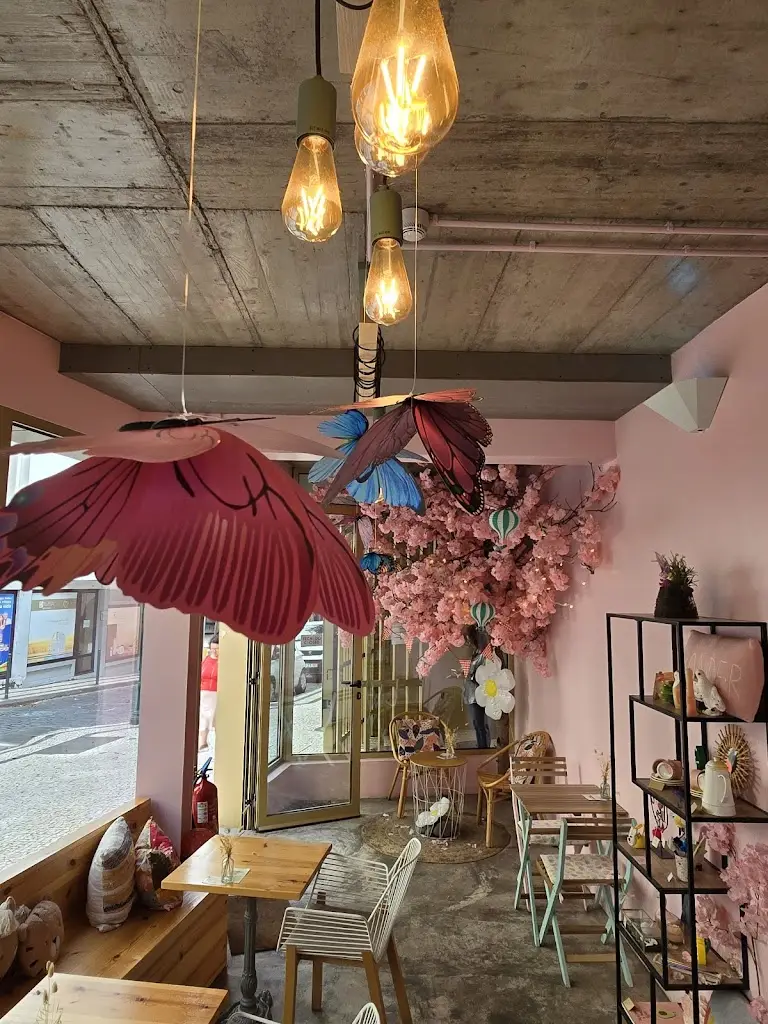 Mya Petit Café brunch restaurant_Funchal_slider_image_3