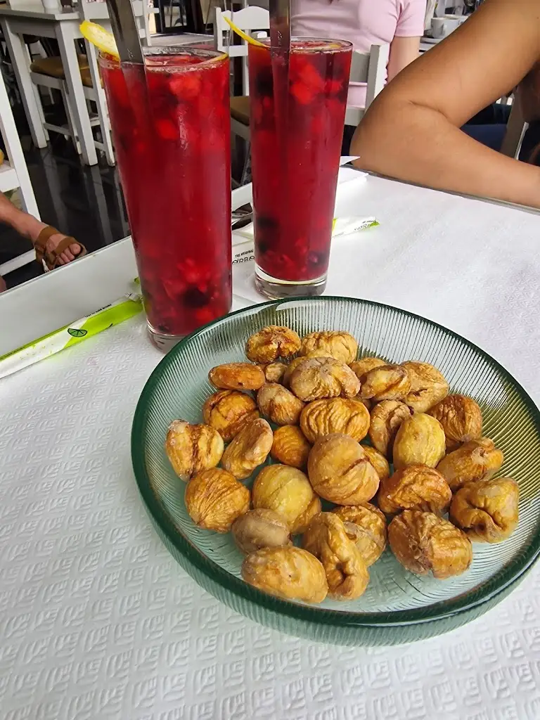 João Farias_Naibers_Curral das Freiras_recensione