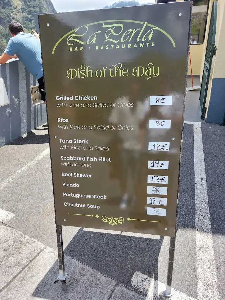 Menu_La Perla Restaurante | Bar_Curral das Freiras_imagen_3
