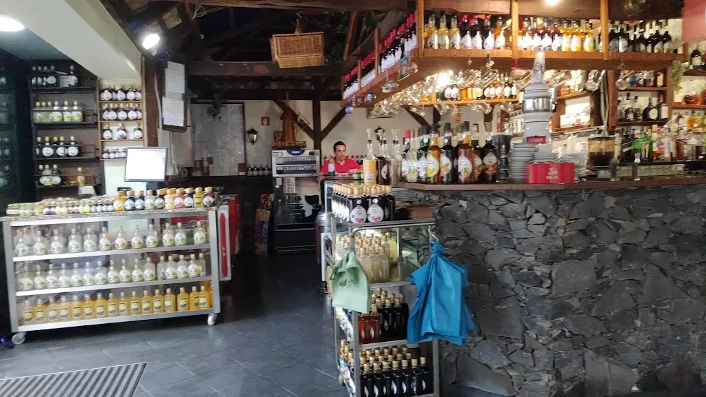 Vale das Freiras_Curral das Freiras_slider_image_2