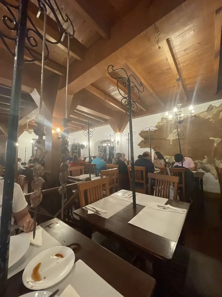 Emilie Y_As Vides Restaurant_Curral das Freiras_recensione