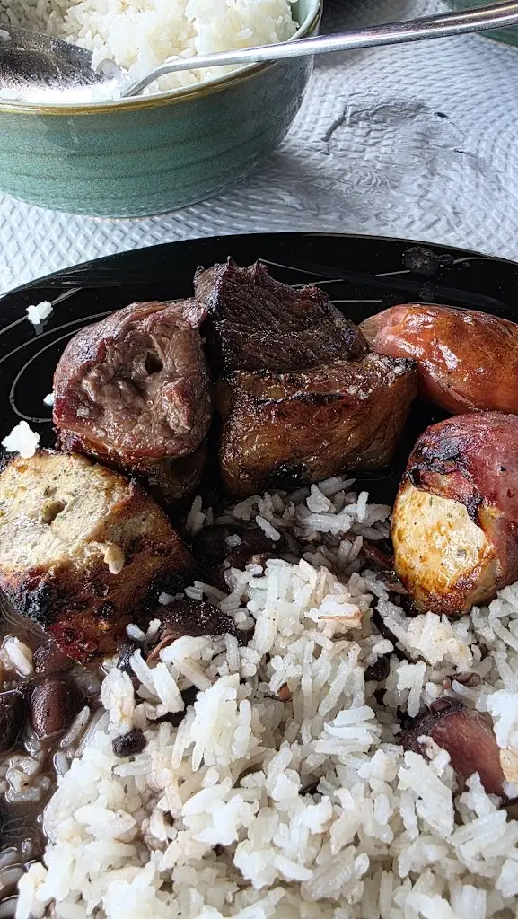 Kris Farrugia_Brasa Brasil_Ponta do Sol_reseña