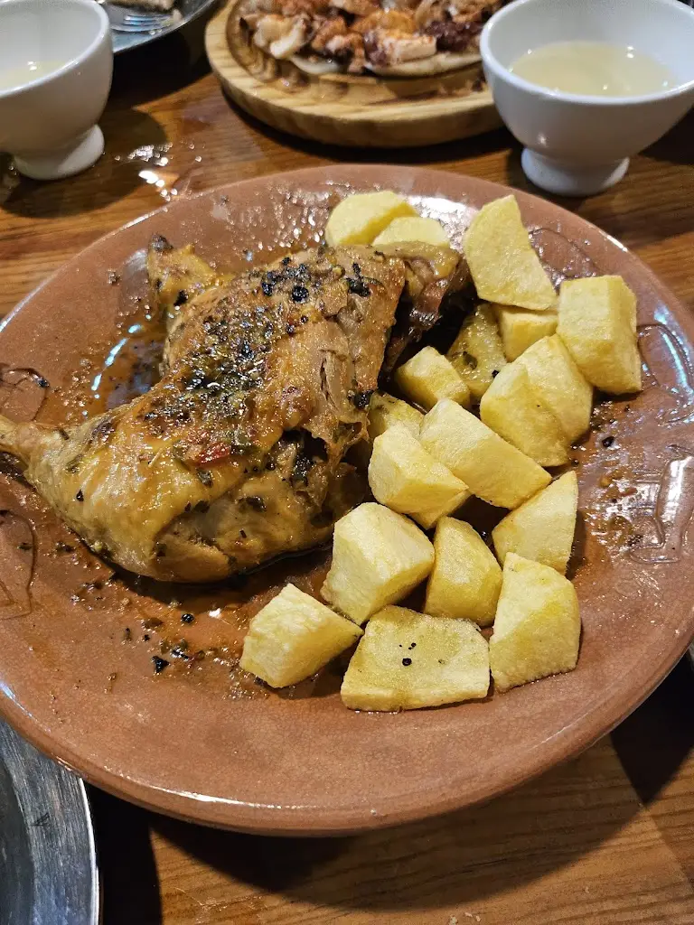 Jiří Vrubel_Snack Bar Maré_Caniço_recensione