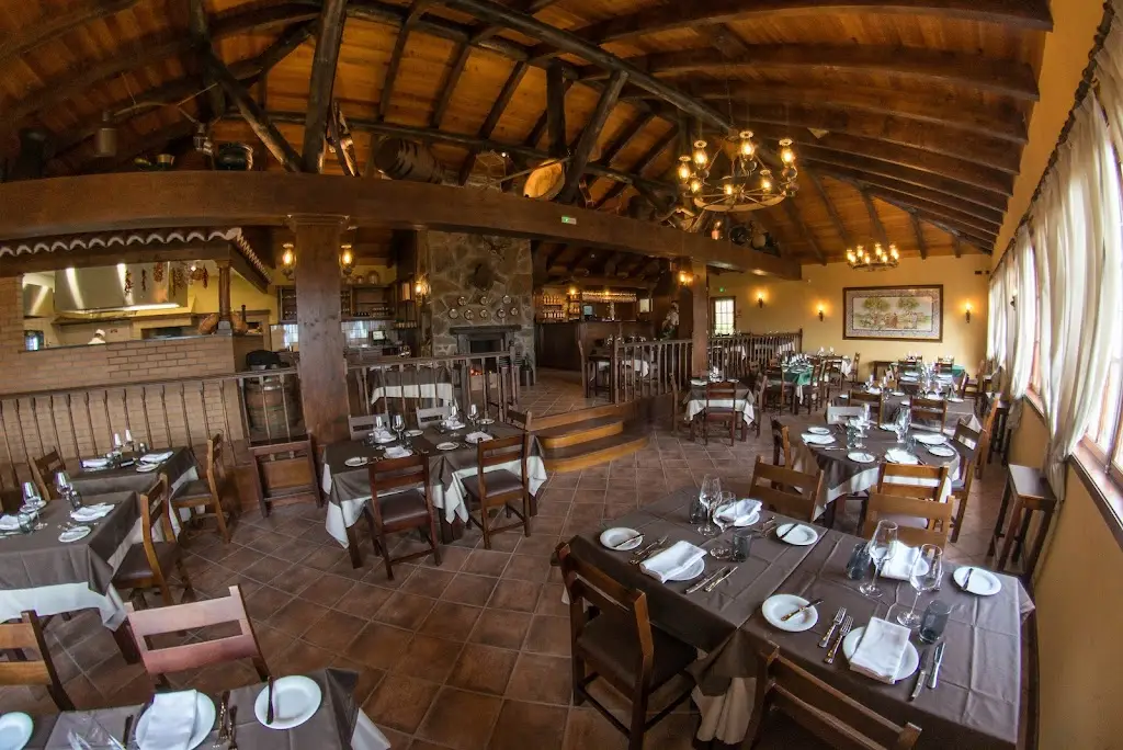 Adega do Pomar_Camacha_slider_image_1