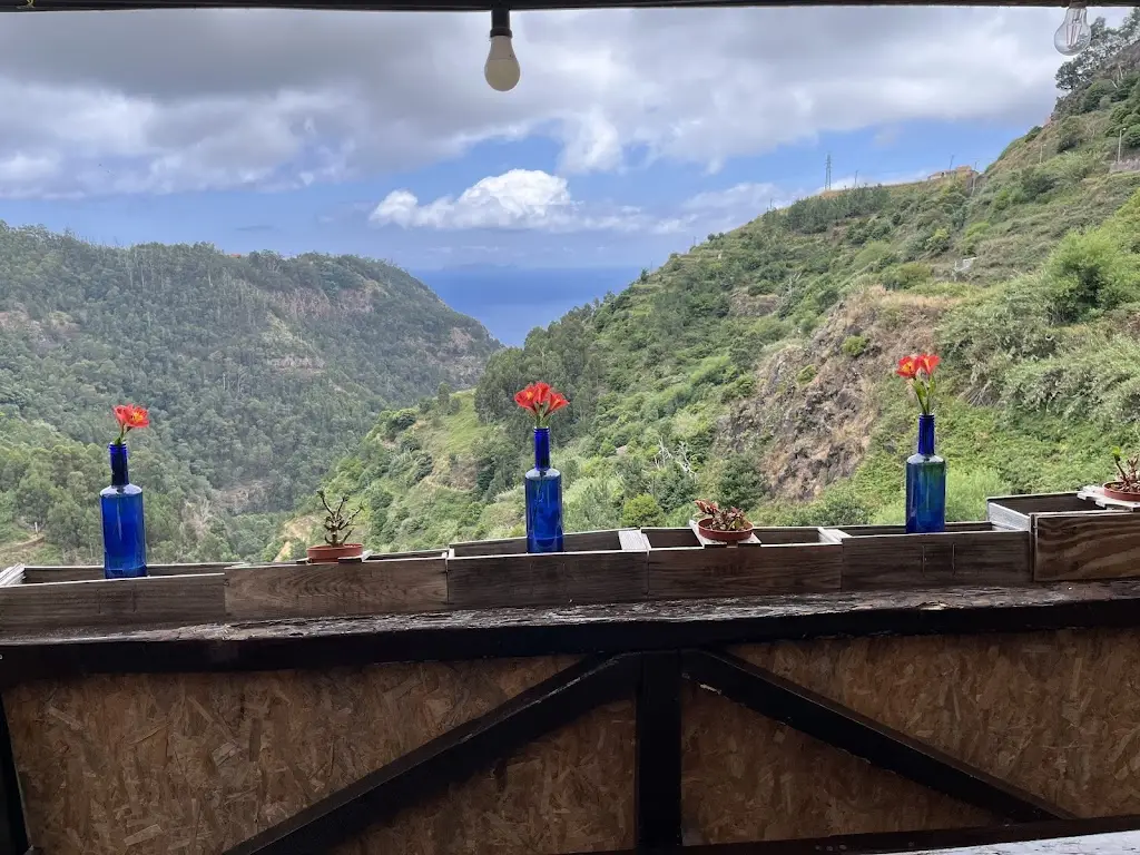 Jessica Graham_Casa dos Salgados_Camacha_recensione