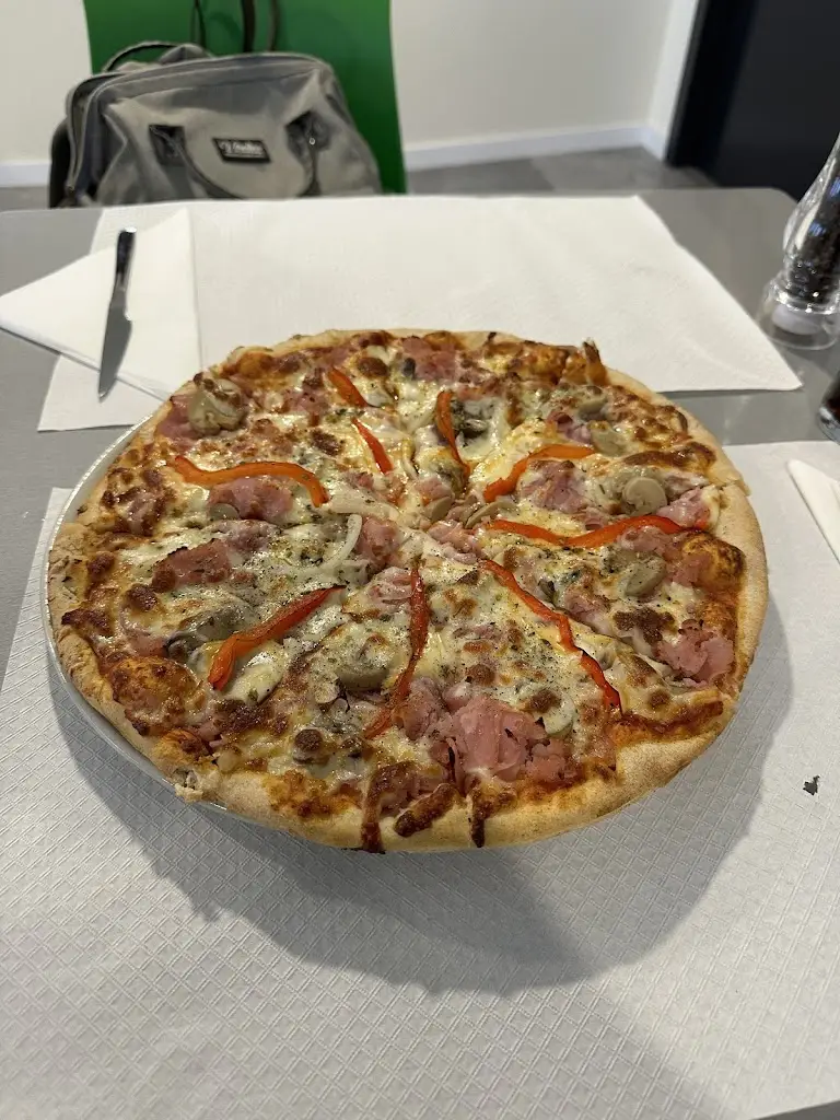 Menü_Snack-bar e Pizzaria CASA NOSTRA_Camacha_Bild_5