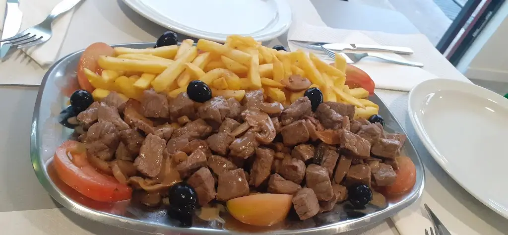 Menü_Snack-bar e Pizzaria CASA NOSTRA_Camacha_Bild_7