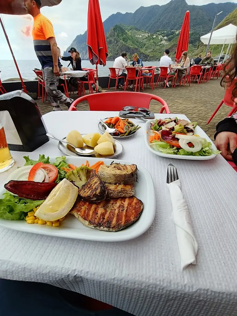 Rocky P._Restaurante Praça do Engenho_Porto da Cruz_review