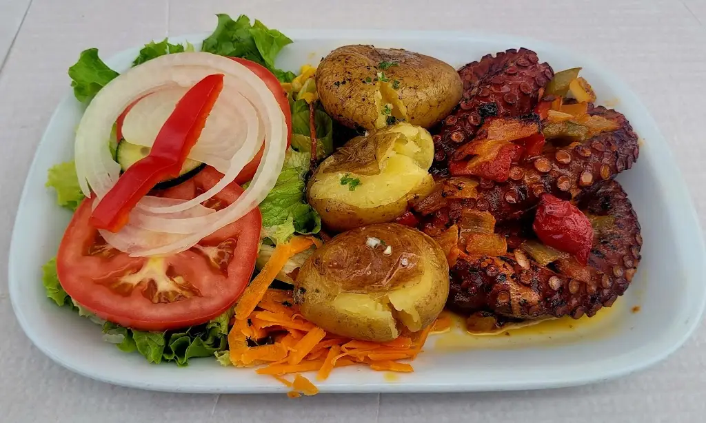 Restaurante Praça do Engenho_Porto da Cruz_slider_image_3