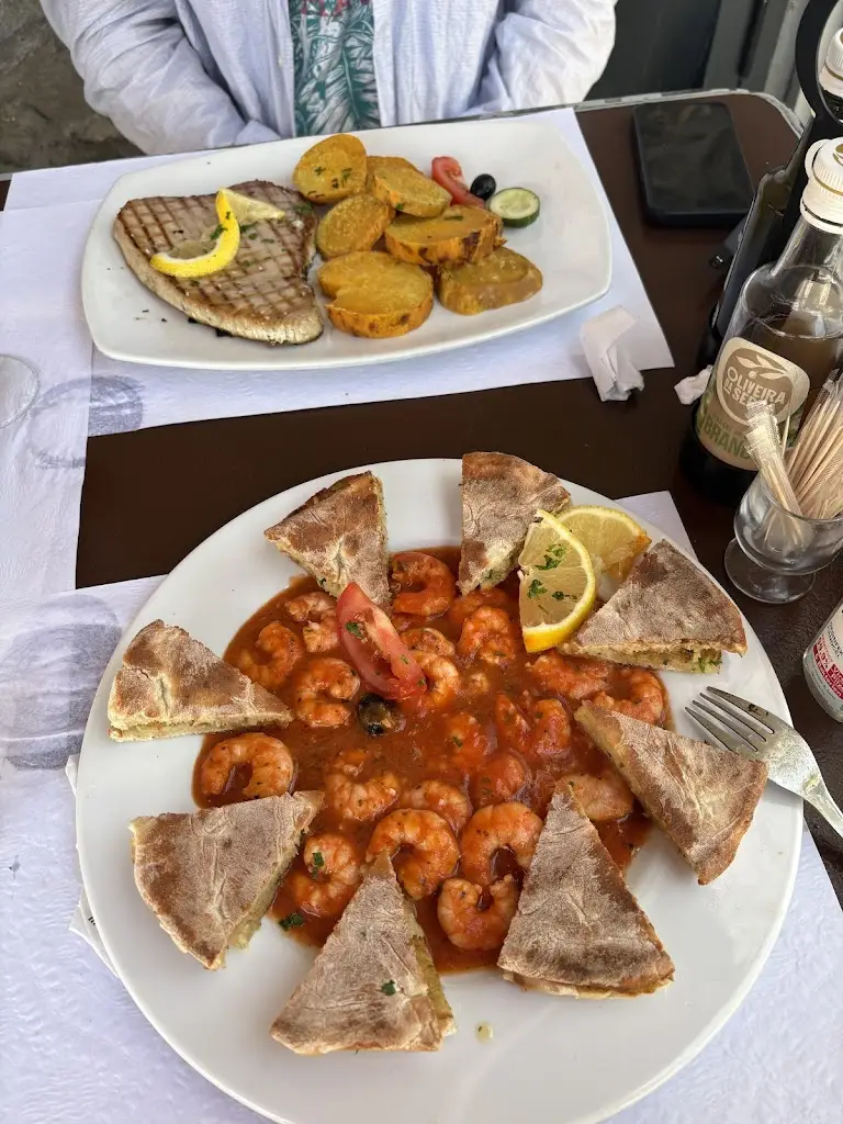 Yuliia Romaniuk_Taberna do Petisco_Porto da Cruz_review