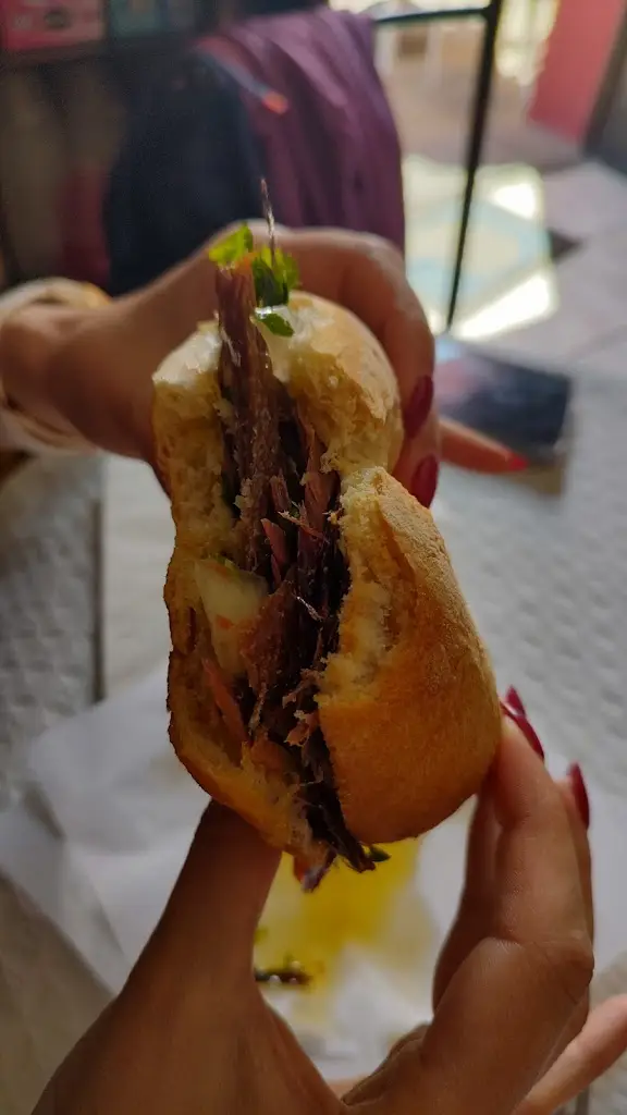 Tomasz Syryło_Snack Bar Fragateira_Porto da Cruz_recensione