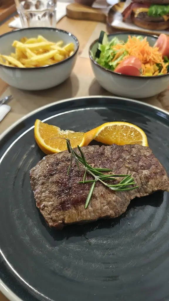 Marek Matěj_The Wave_Porto da Cruz_recensione