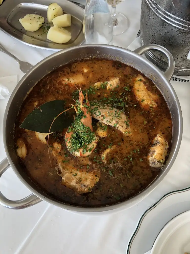 Menu_Quebramar rotating restaurant_São Vicente_immagine_7