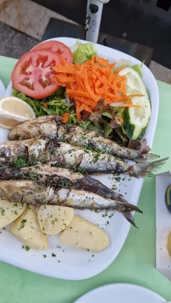 Menu_Quebramar rotating restaurant_São Vicente_immagine_8