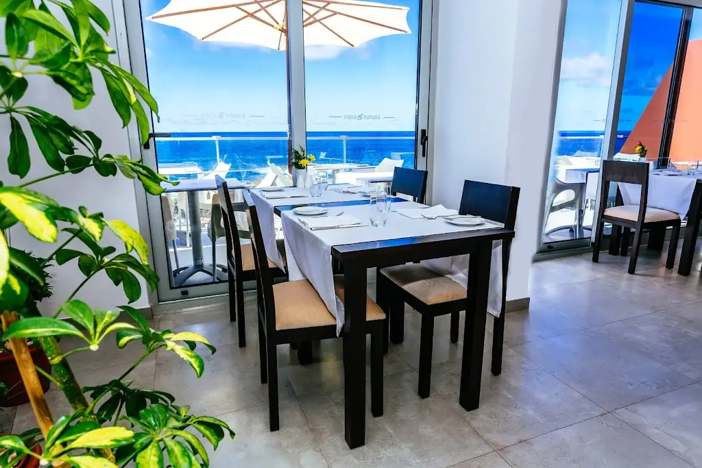 Sea View Restaurante_Porto Moniz_slider_image_1