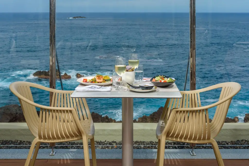 Sea View Rooftop ristorante a Porto Moniz