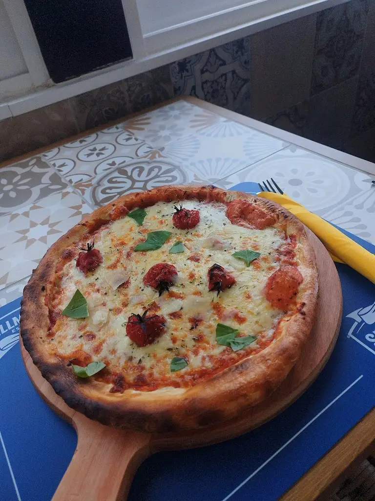 Cantina Esmeralda Brilhante_Porto Moniz_slider_image_2