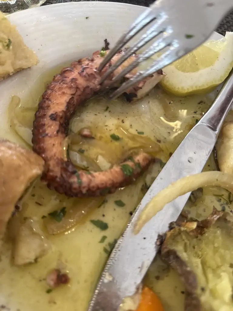 Ольга Дячишин_Restaurante Polo Norte_Porto Moniz_recensione