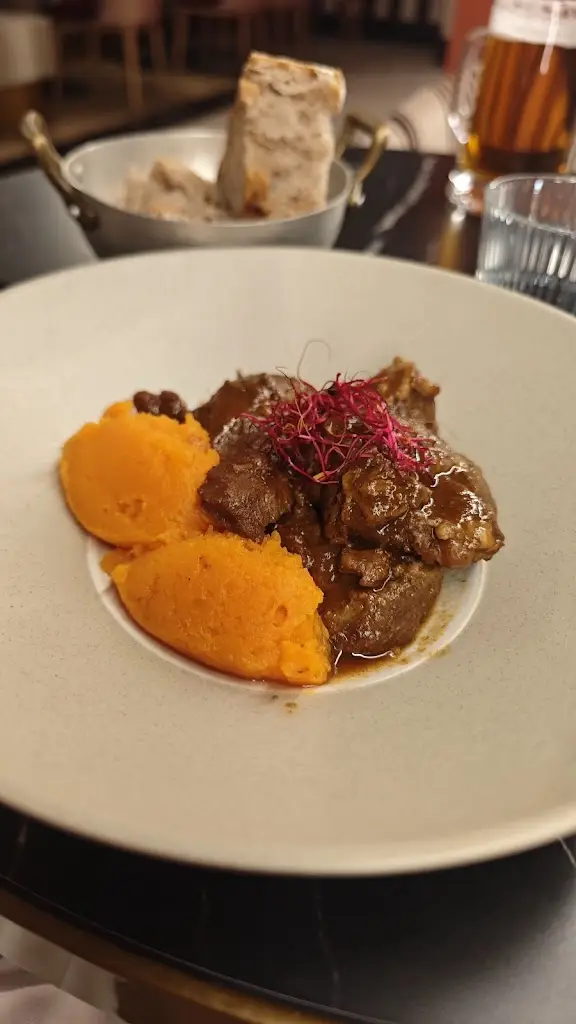 Diogo Lamim_Restaurante Tropical_Estarreja_recensione