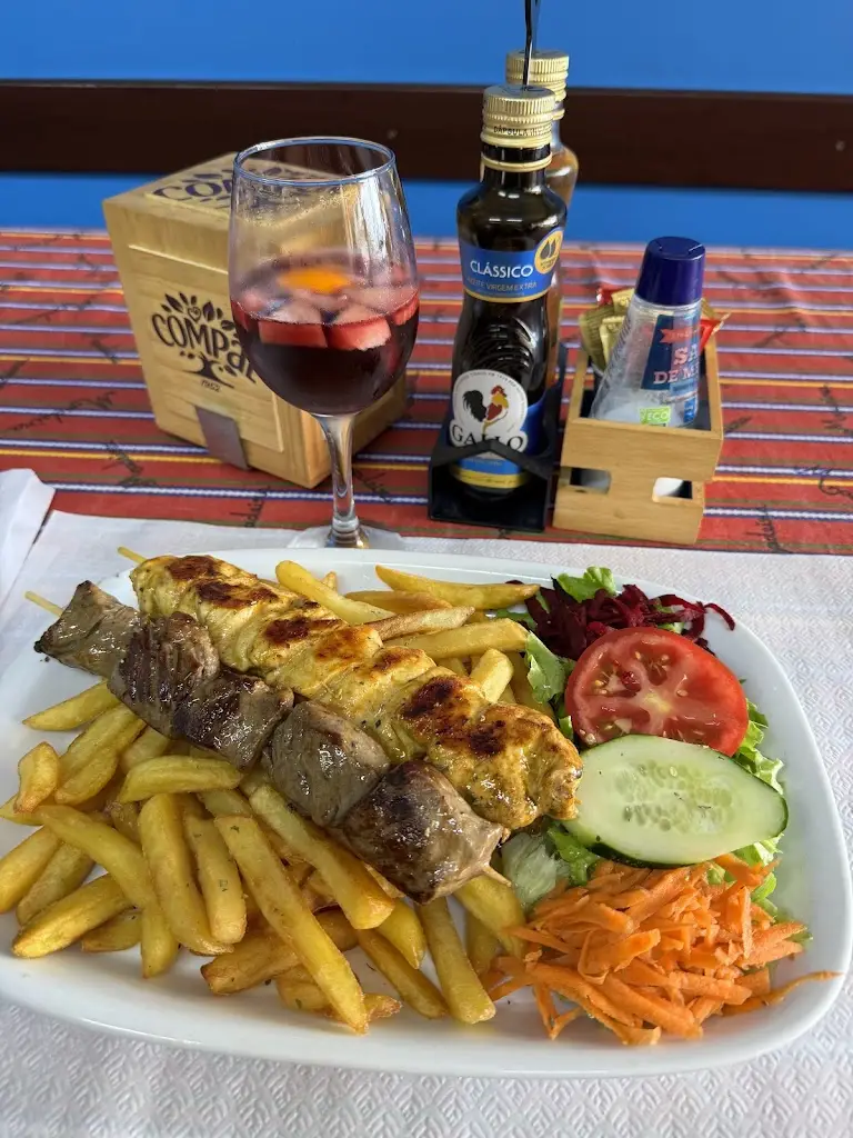 aiste varanaviciute_Snack-Bar Ilhéu Mole_Porto Moniz_recensione