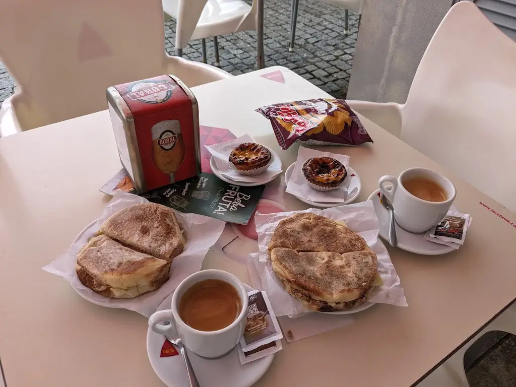 Kristina Karasjova_Bolo do Caco_Porto Moniz_review