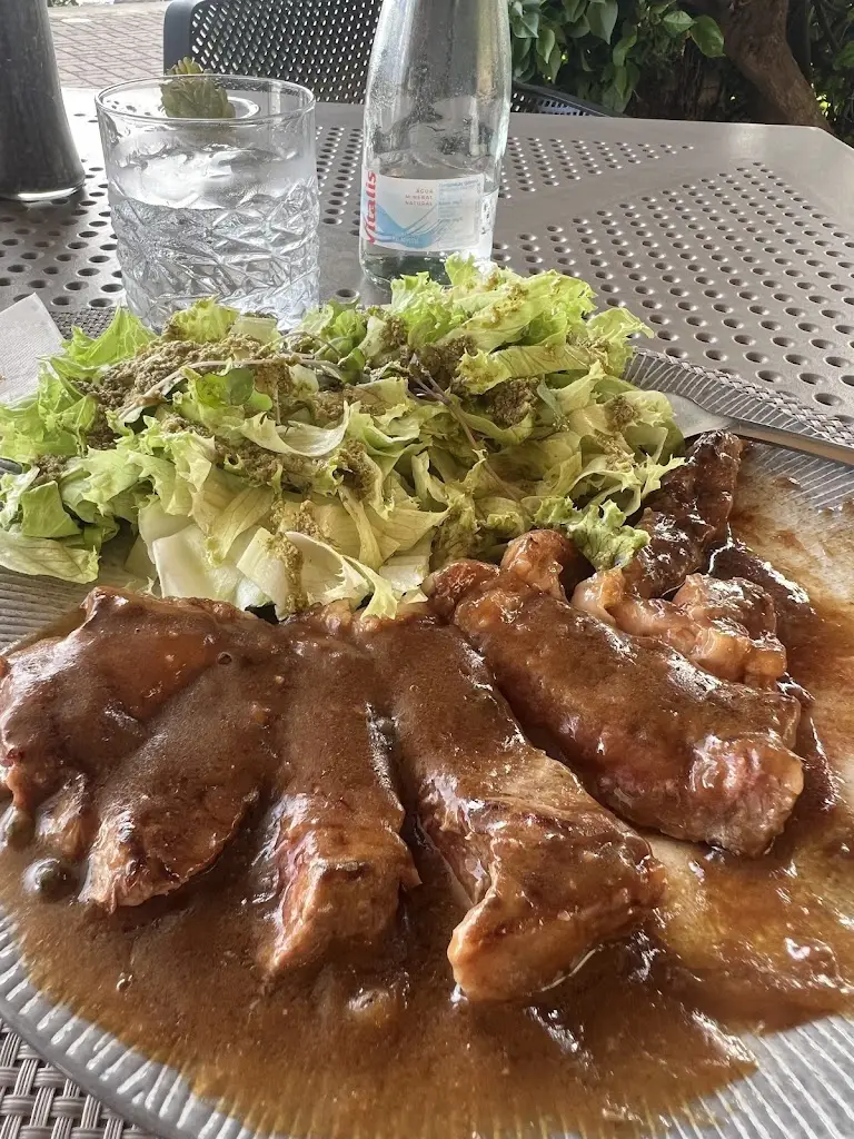 Lucy Qu_Golden Calheta_Calheta de São Jorge_recensione