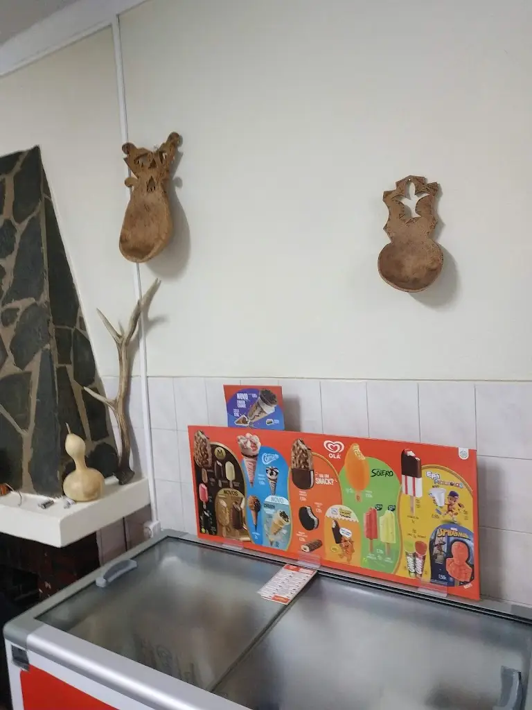 José Serrano_Café Central_Crato_reseña