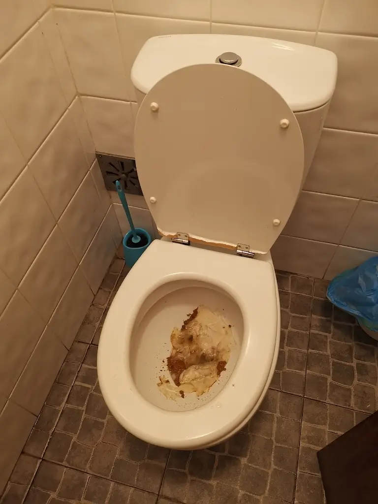 Daniel Nunes_A. & C. Ouro - Pastelaria E Pizzaria, Lda_Crato_recensione